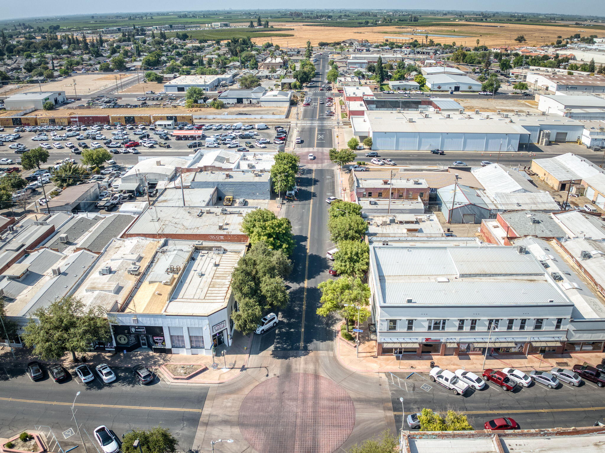 101 N L St, Dinuba, CA 93618