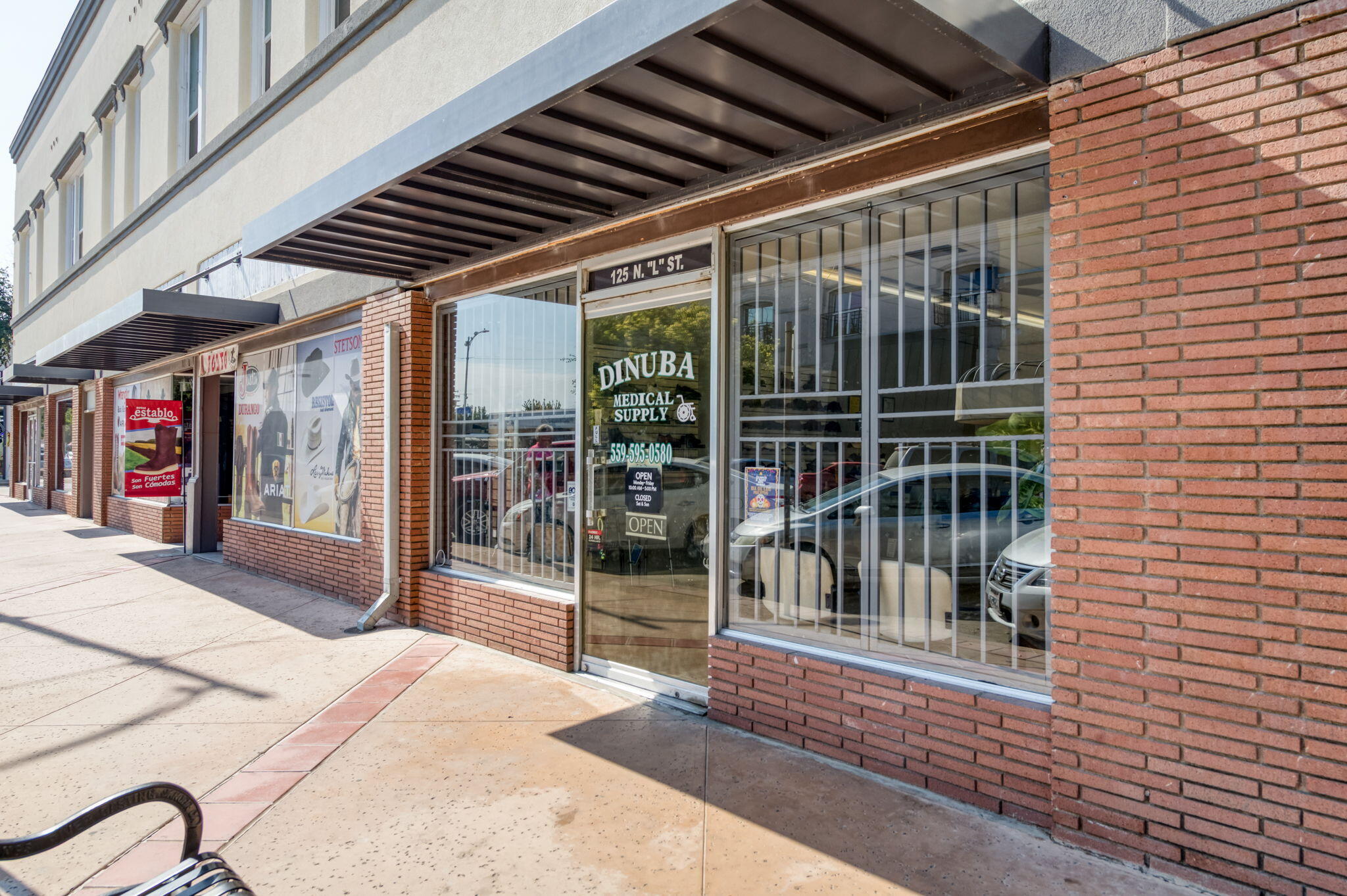 101 N L St, Dinuba, CA 93618