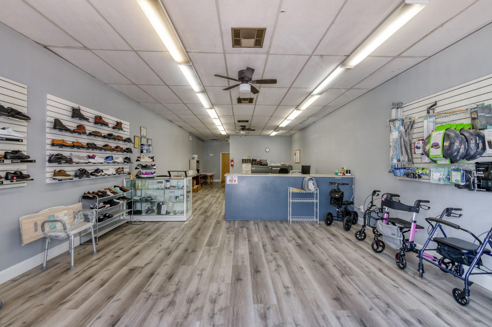 101 N L St, Dinuba, CA 93618