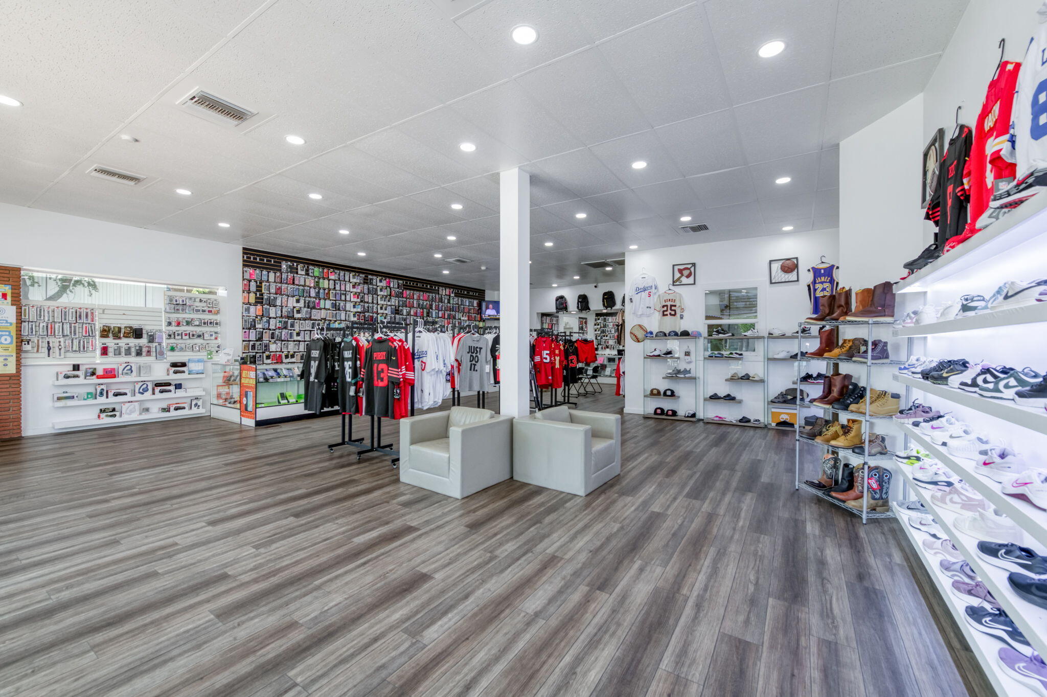 101 N L St, Dinuba, CA 93618