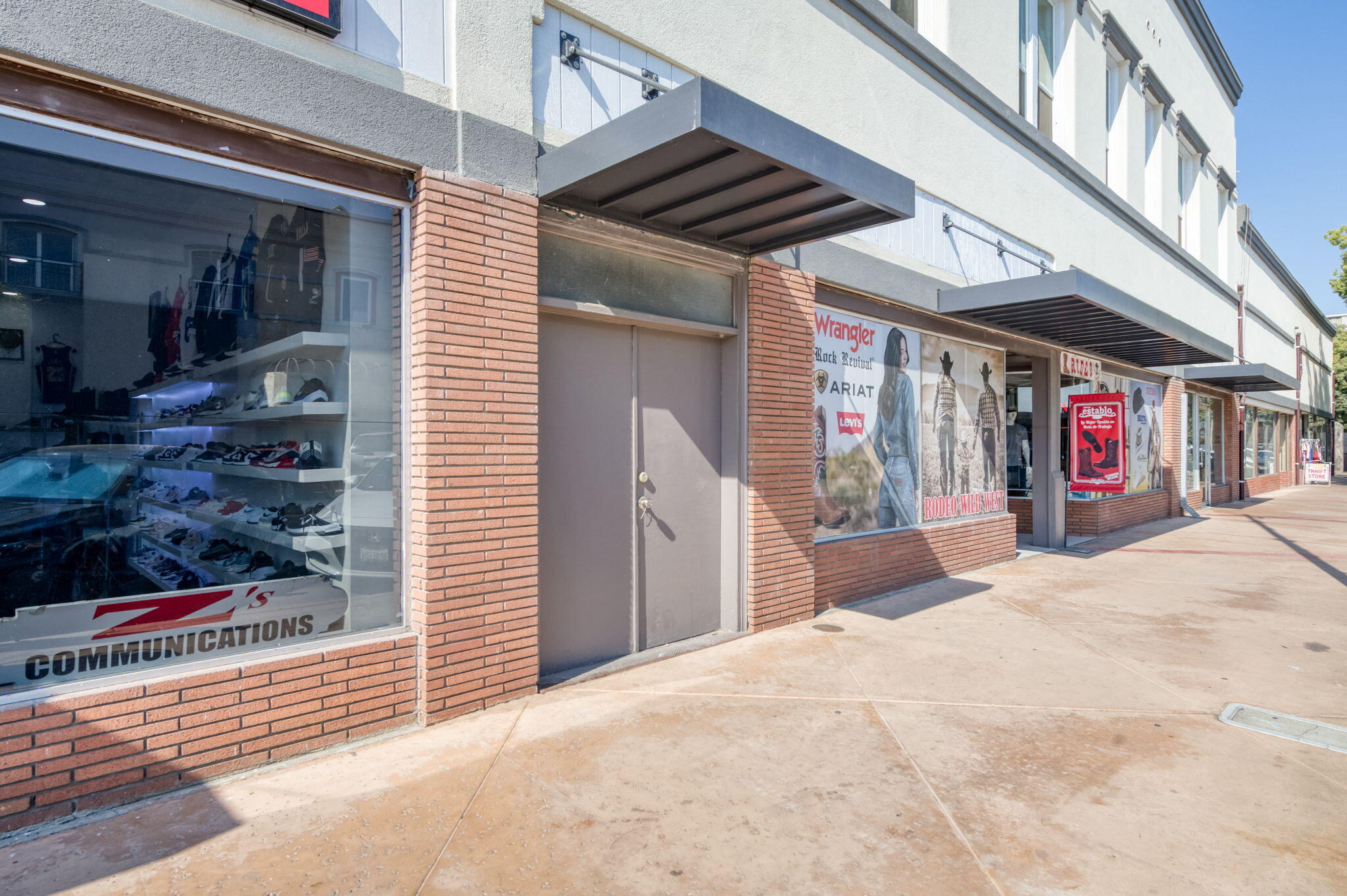 101 N L St, Dinuba, CA 93618