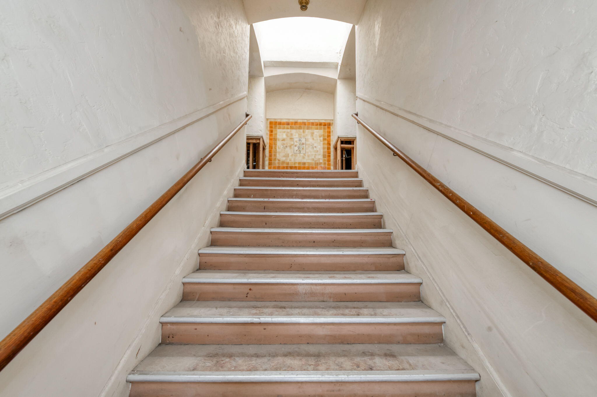 101 N L St, Dinuba, CA 93618