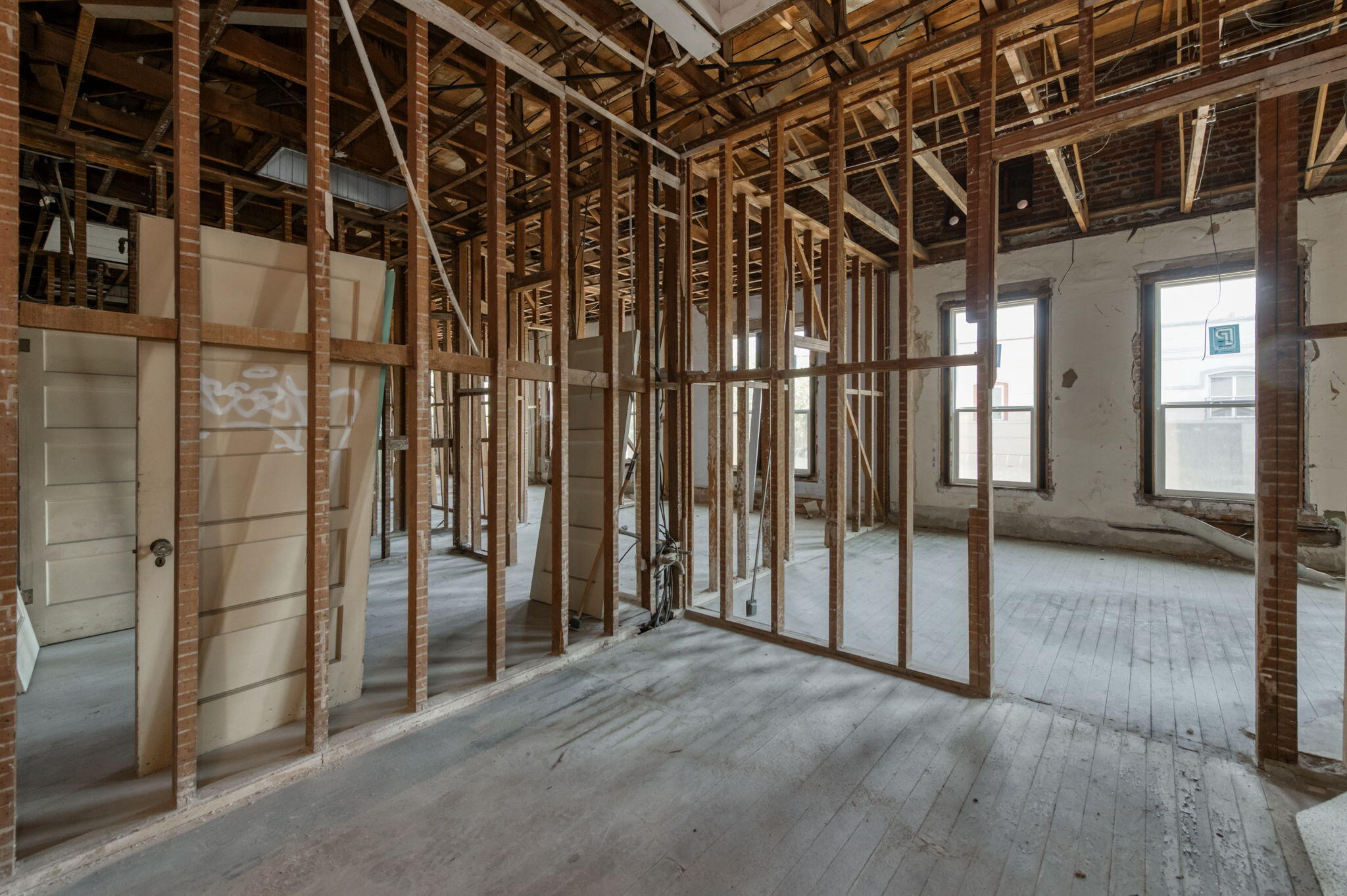 101 N L St, Dinuba, CA 93618