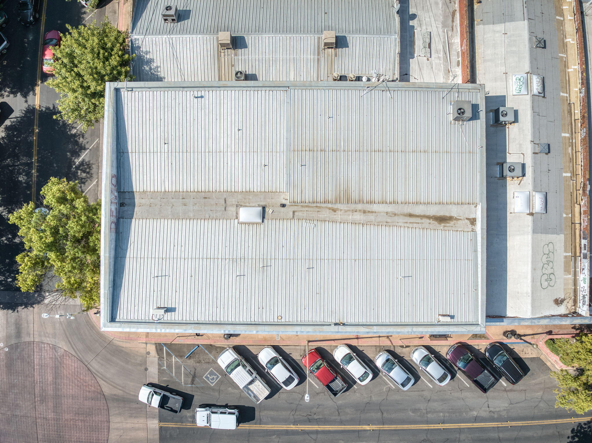 101 N L St, Dinuba, CA 93618