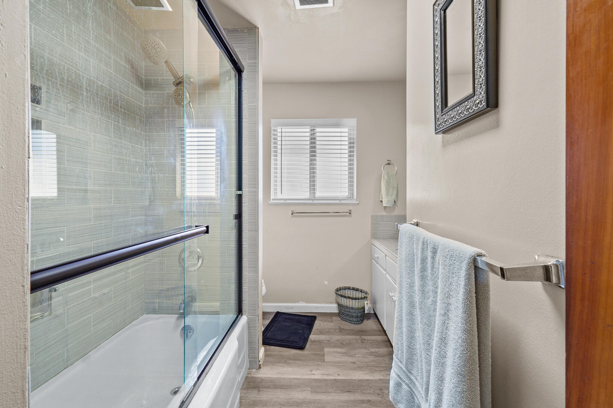 1127 S Whitney, Visalia, CA 93277