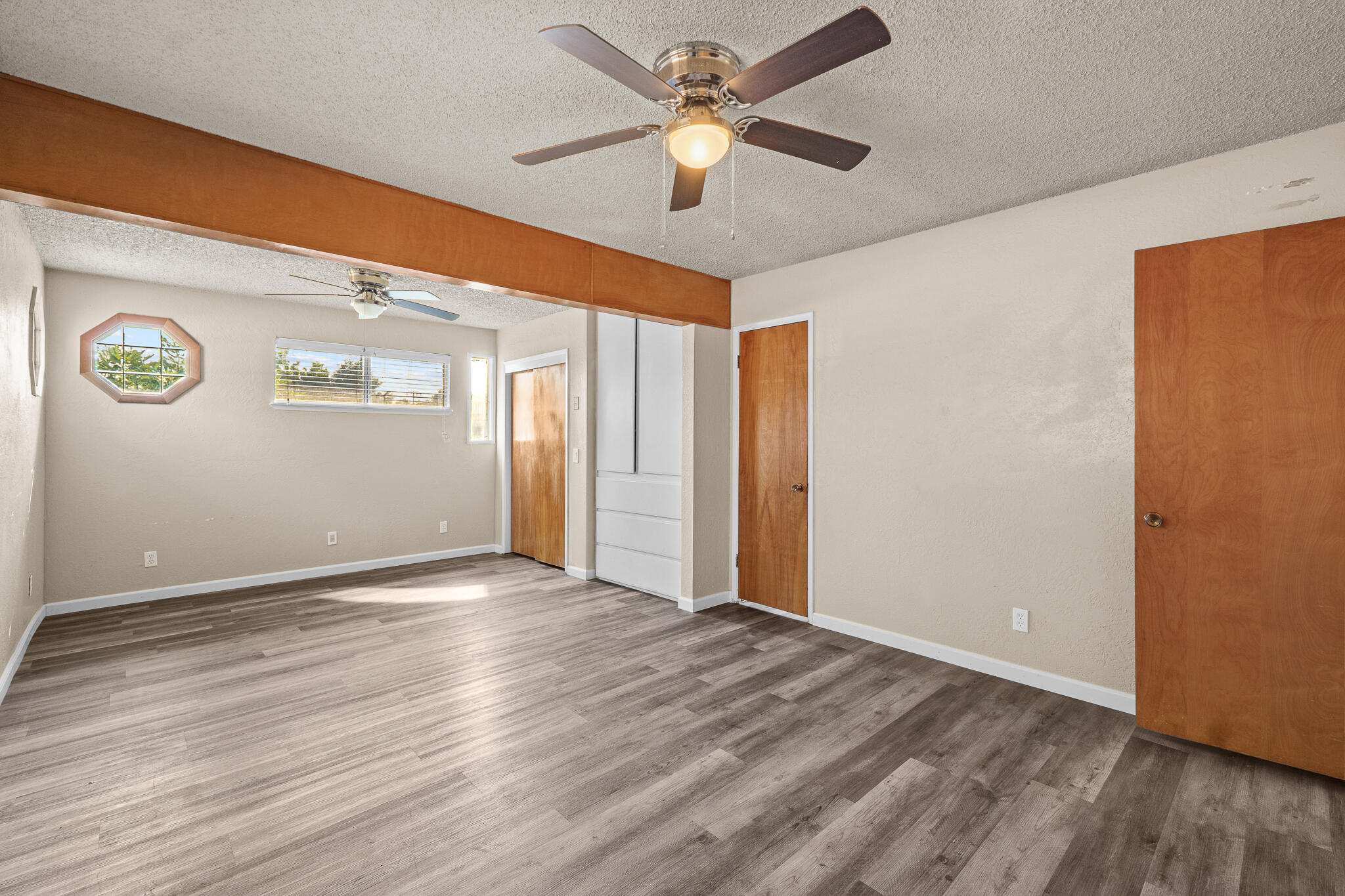 1127 S Whitney, Visalia, CA 93277