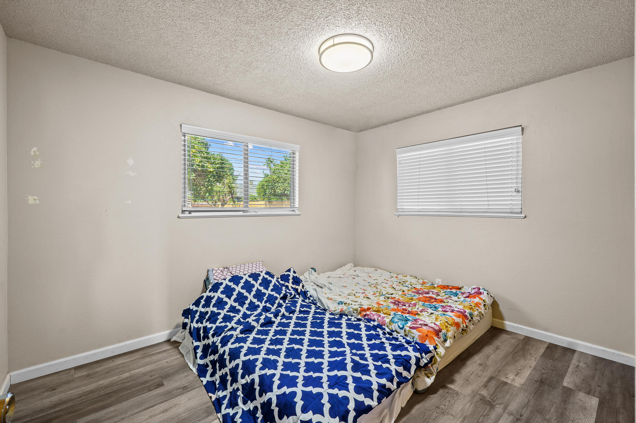 1127 S Whitney, Visalia, CA 93277