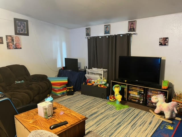 900 E Rankin Rd #5, Tulare, CA 93274