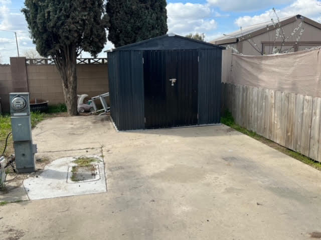 900 E Rankin Rd #5, Tulare, CA 93274