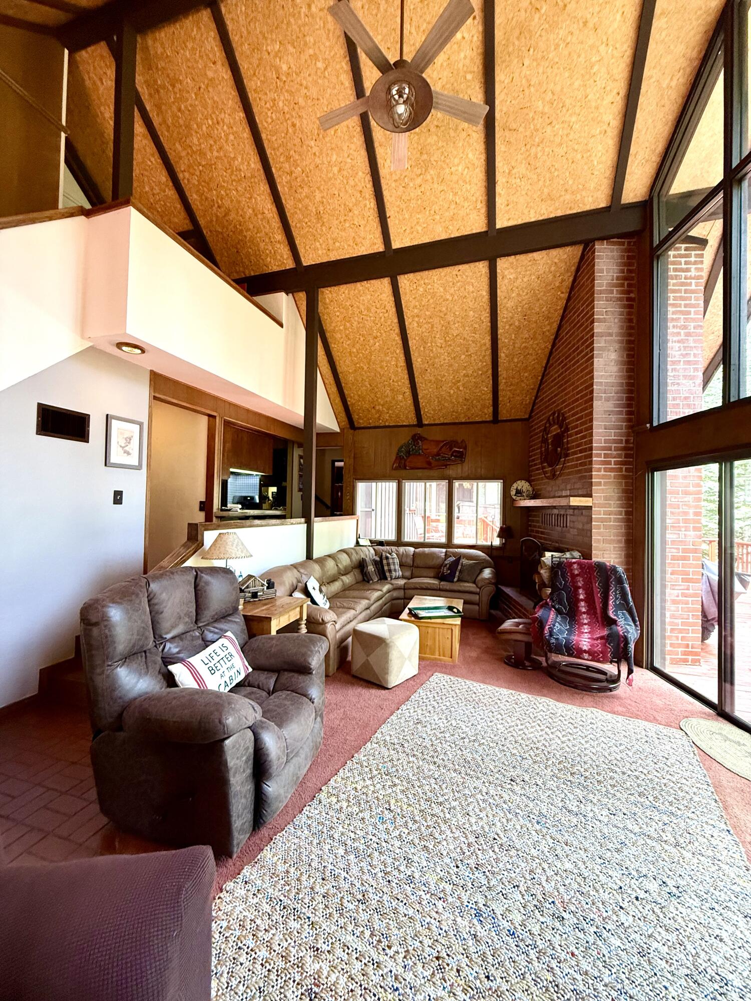 57187 Tamarack Dr, Springville, CA 93265