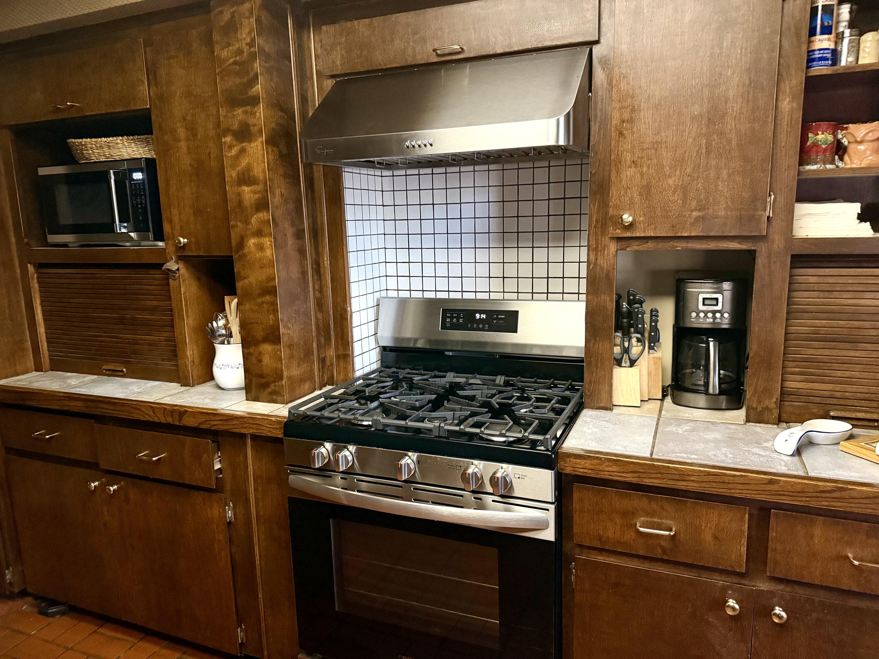 57187 Tamarack Dr, Springville, CA 93265