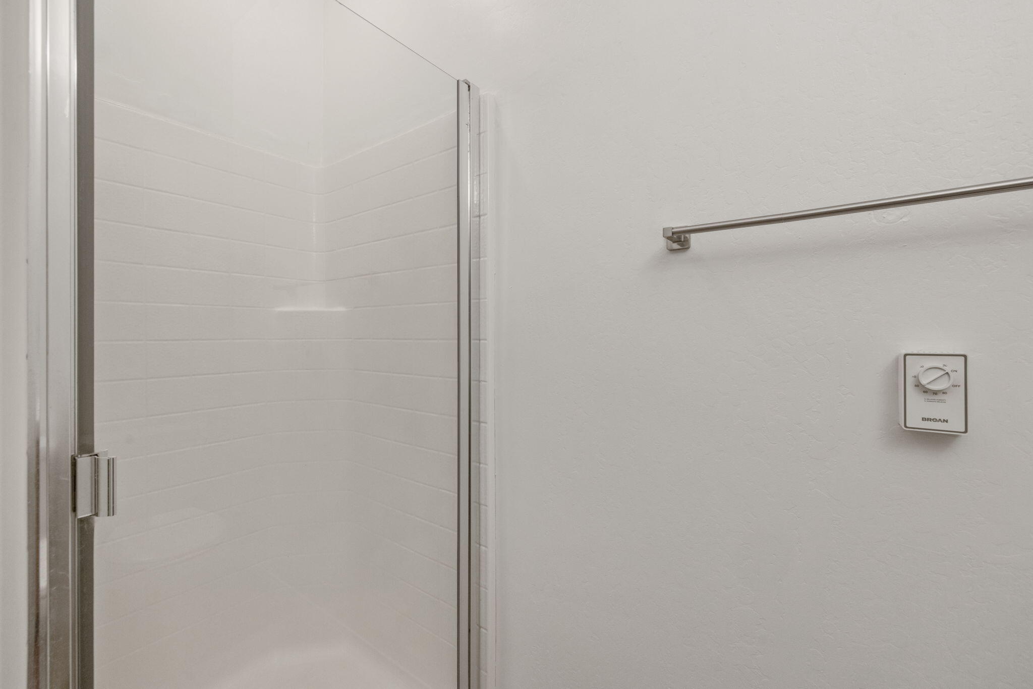 8214 Prentice Hall Dr, Bakersfield, CA 93311