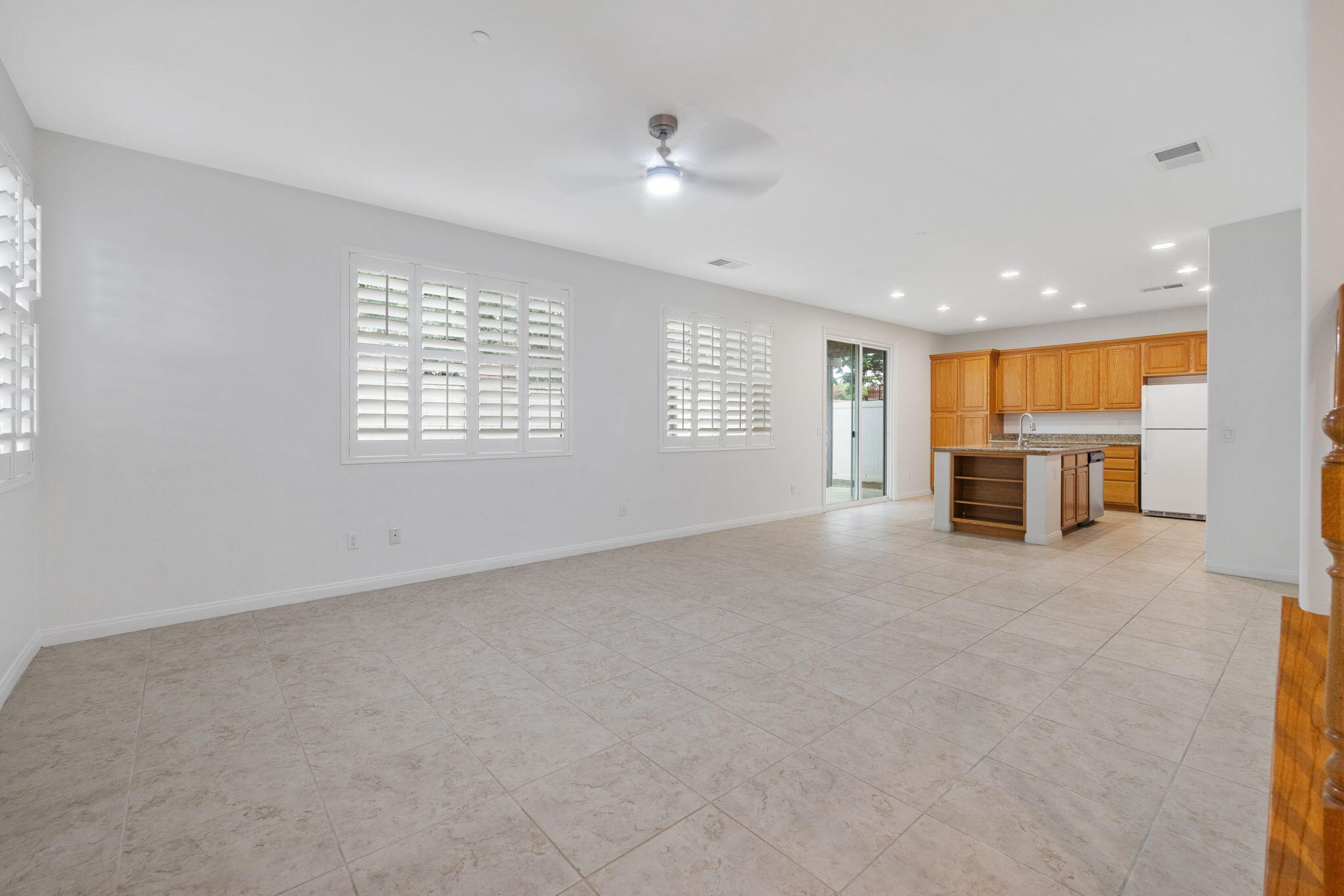 8214 Prentice Hall Dr, Bakersfield, CA 93311