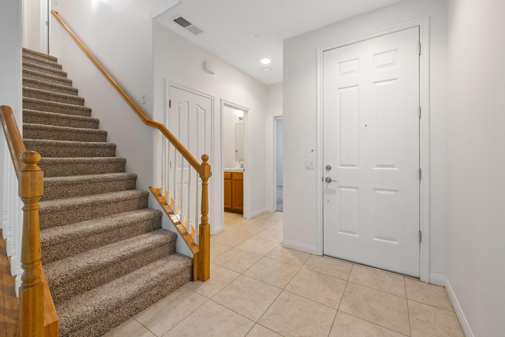 8214 Prentice Hall Dr, Bakersfield, CA 93311