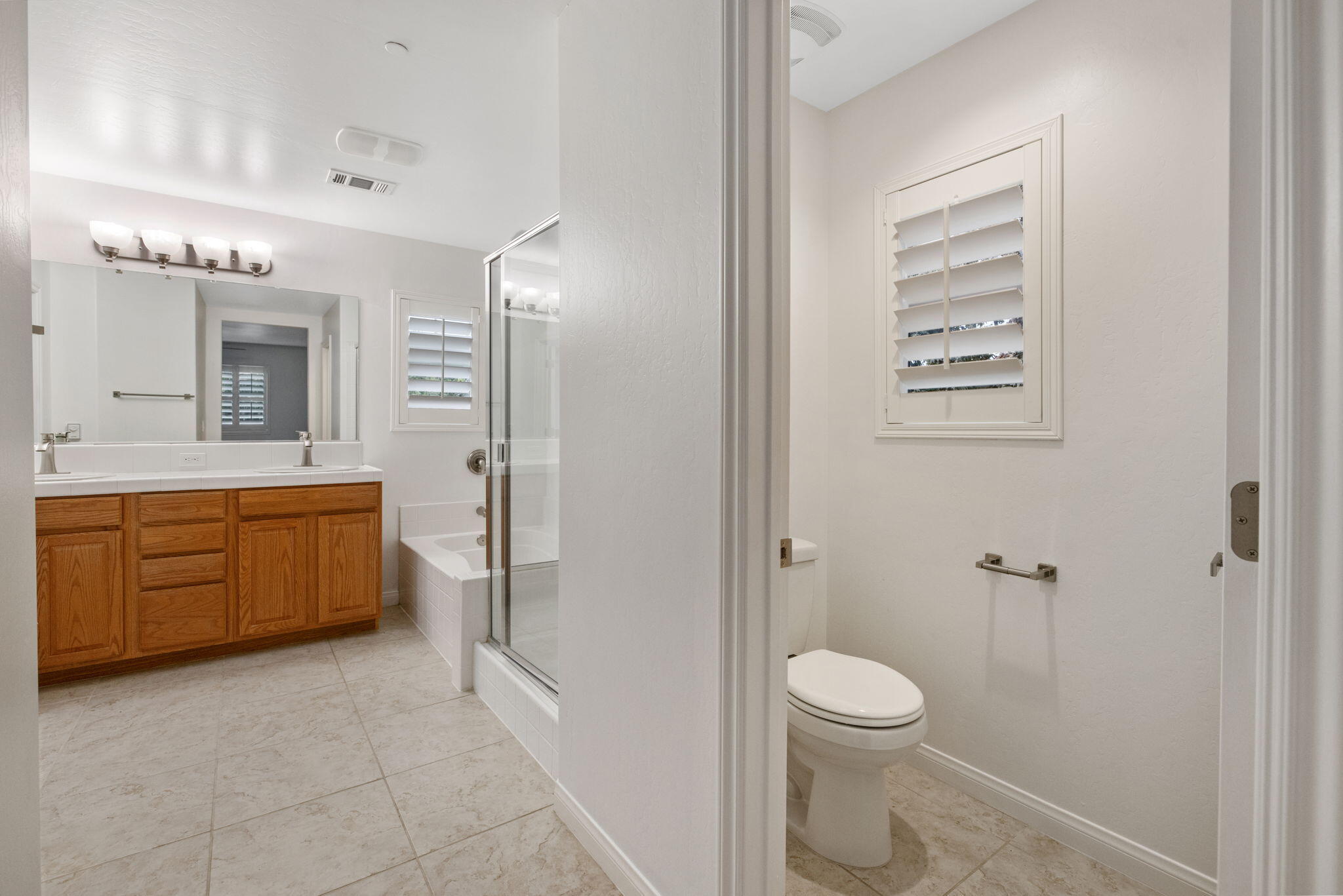 8214 Prentice Hall Dr, Bakersfield, CA 93311