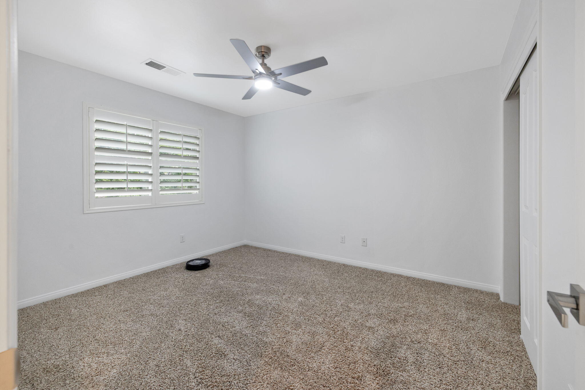 8214 Prentice Hall Dr, Bakersfield, CA 93311