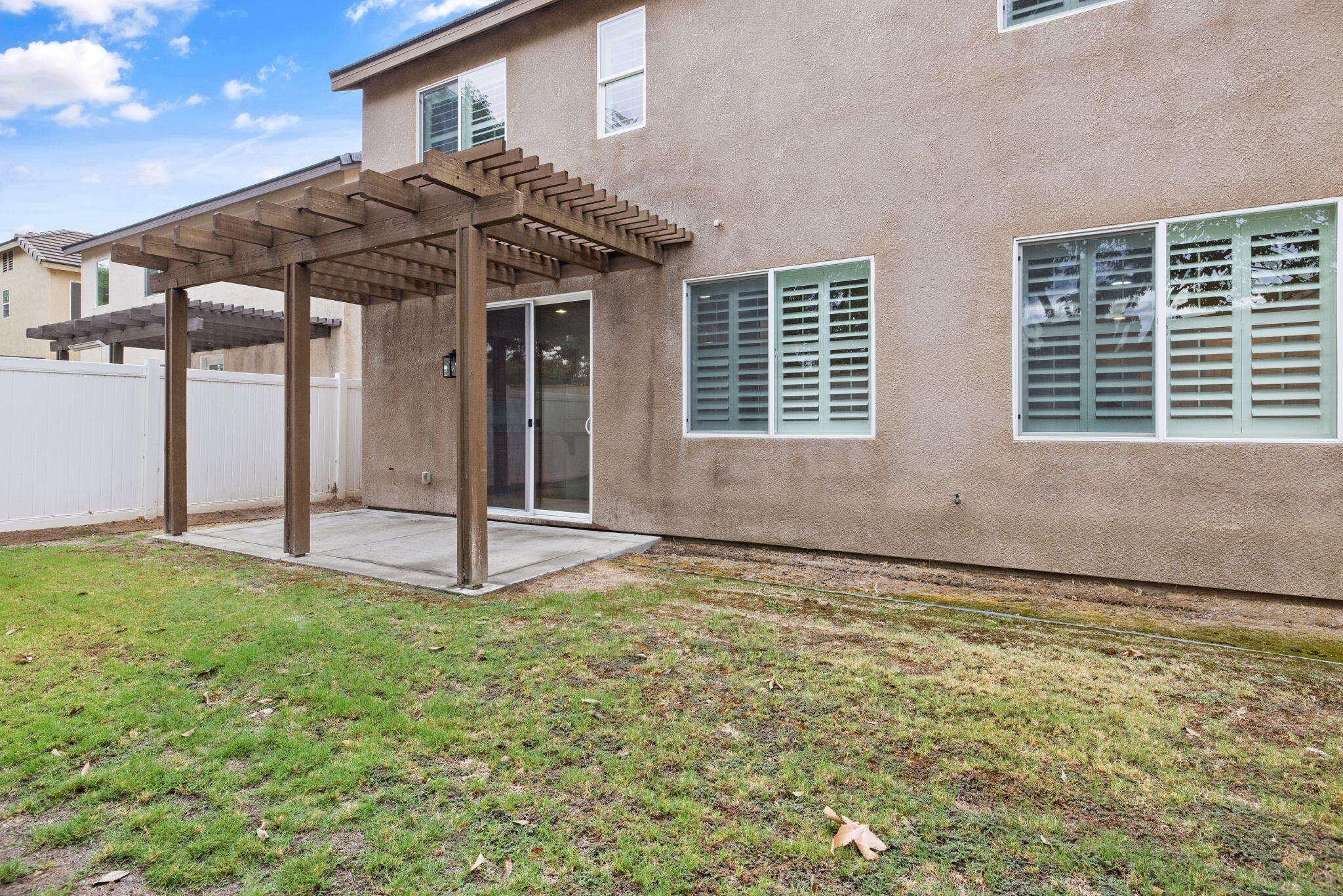 8214 Prentice Hall Dr, Bakersfield, CA 93311