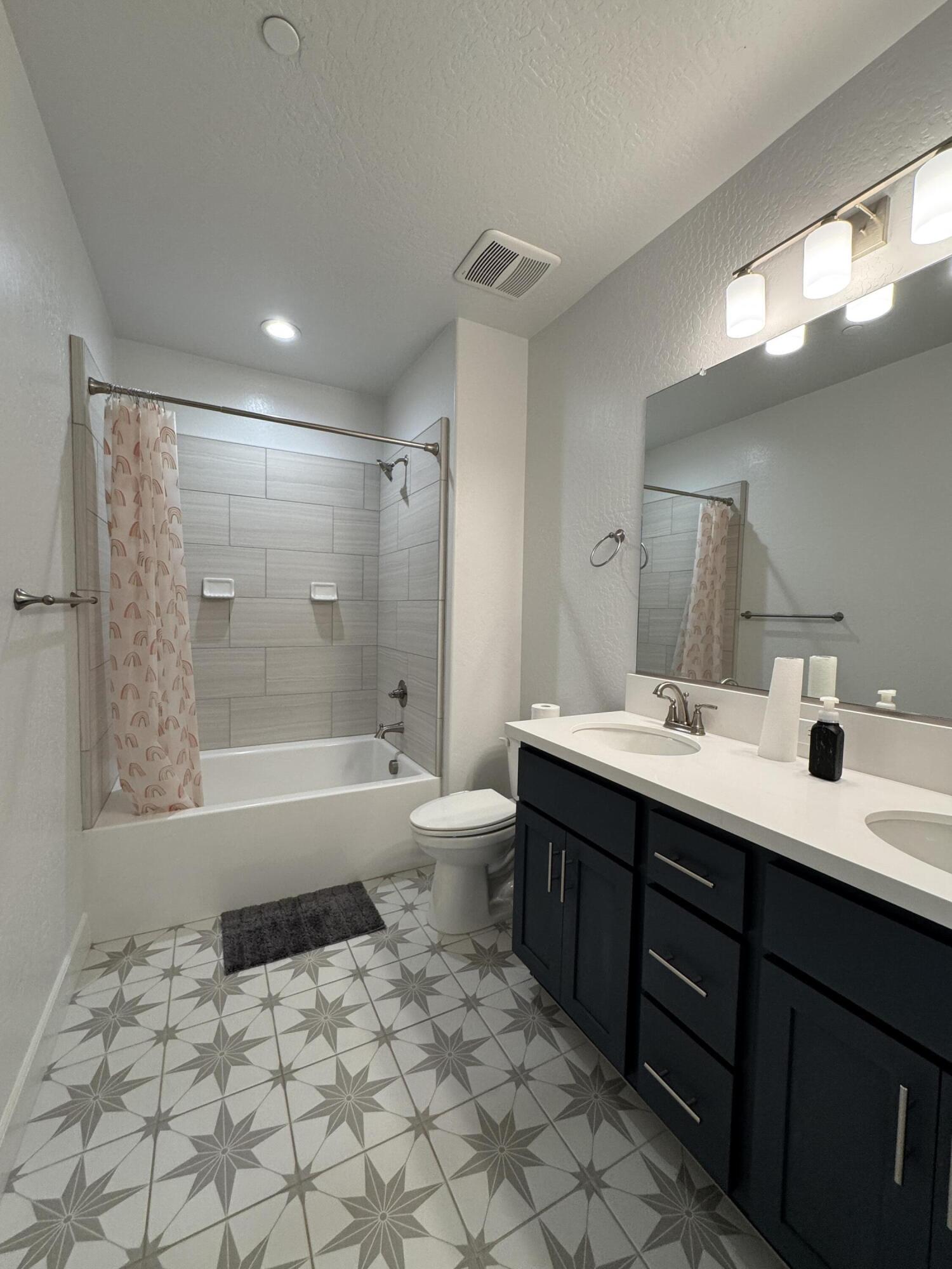 176 N Ocean Ct, Tulare, CA 93274