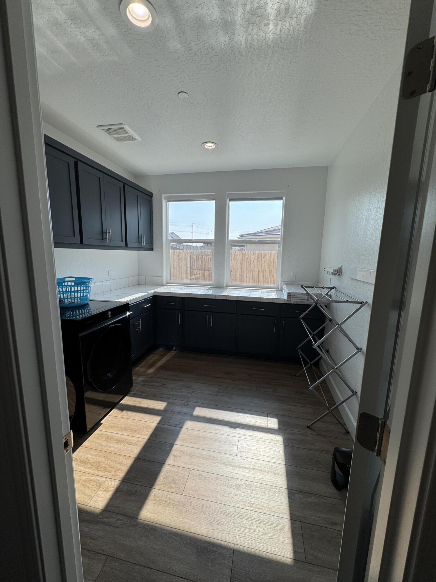 176 N Ocean Ct, Tulare, CA 93274