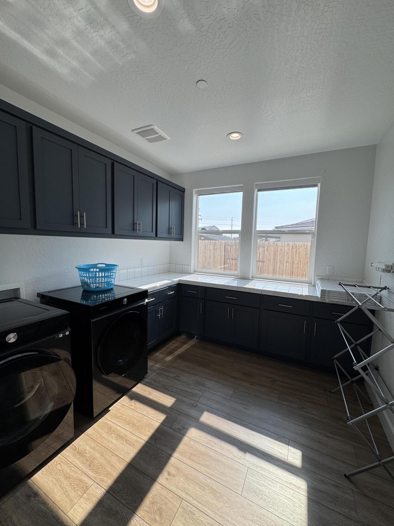 176 N Ocean Ct, Tulare, CA 93274