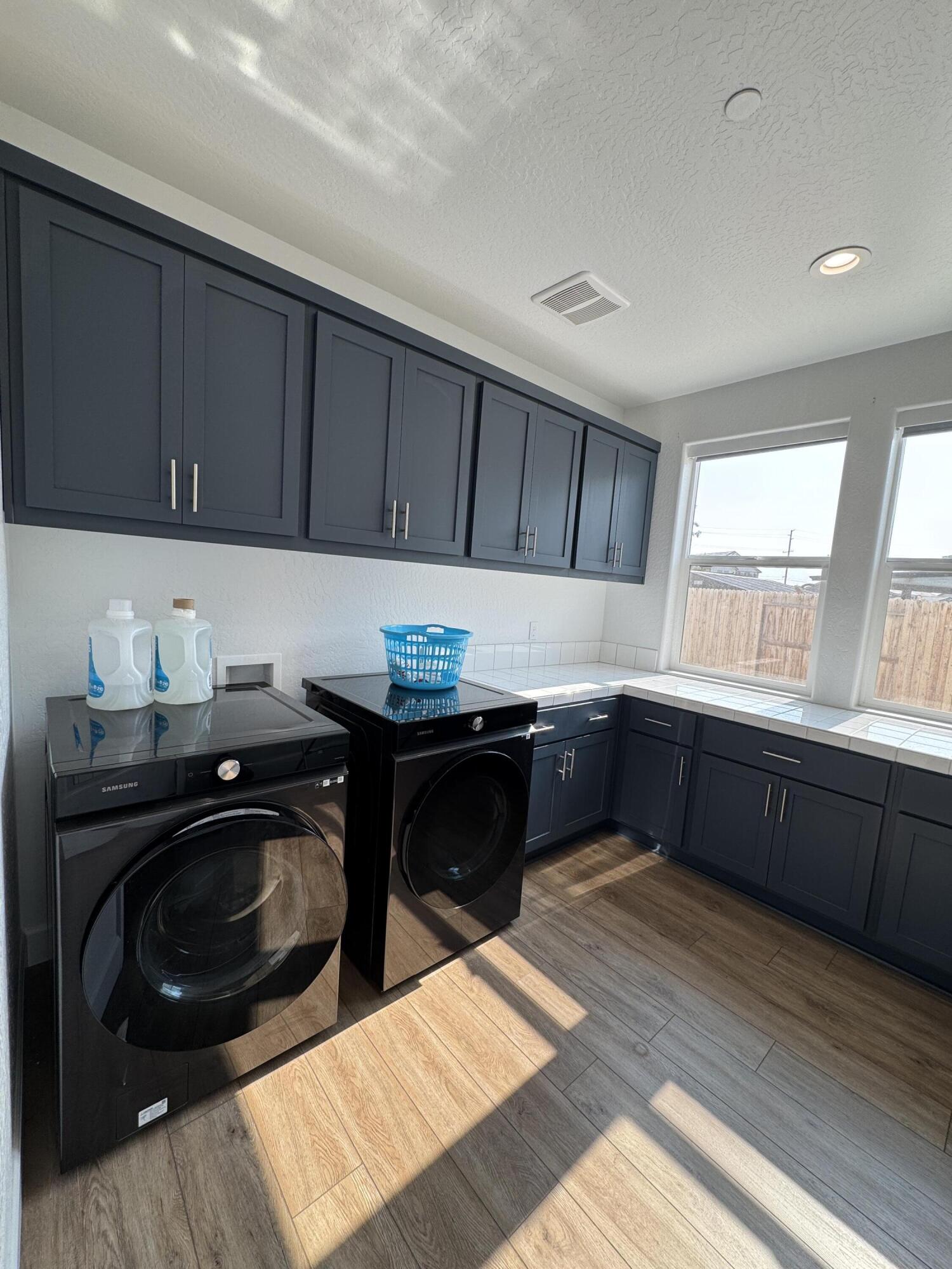 176 N Ocean Ct, Tulare, CA 93274