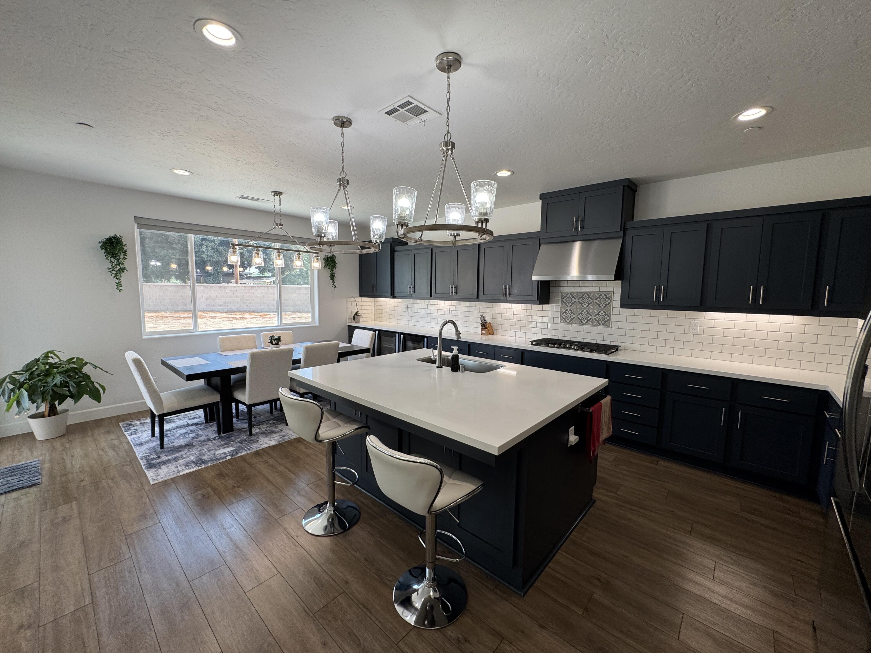 176 N Ocean Ct, Tulare, CA 93274