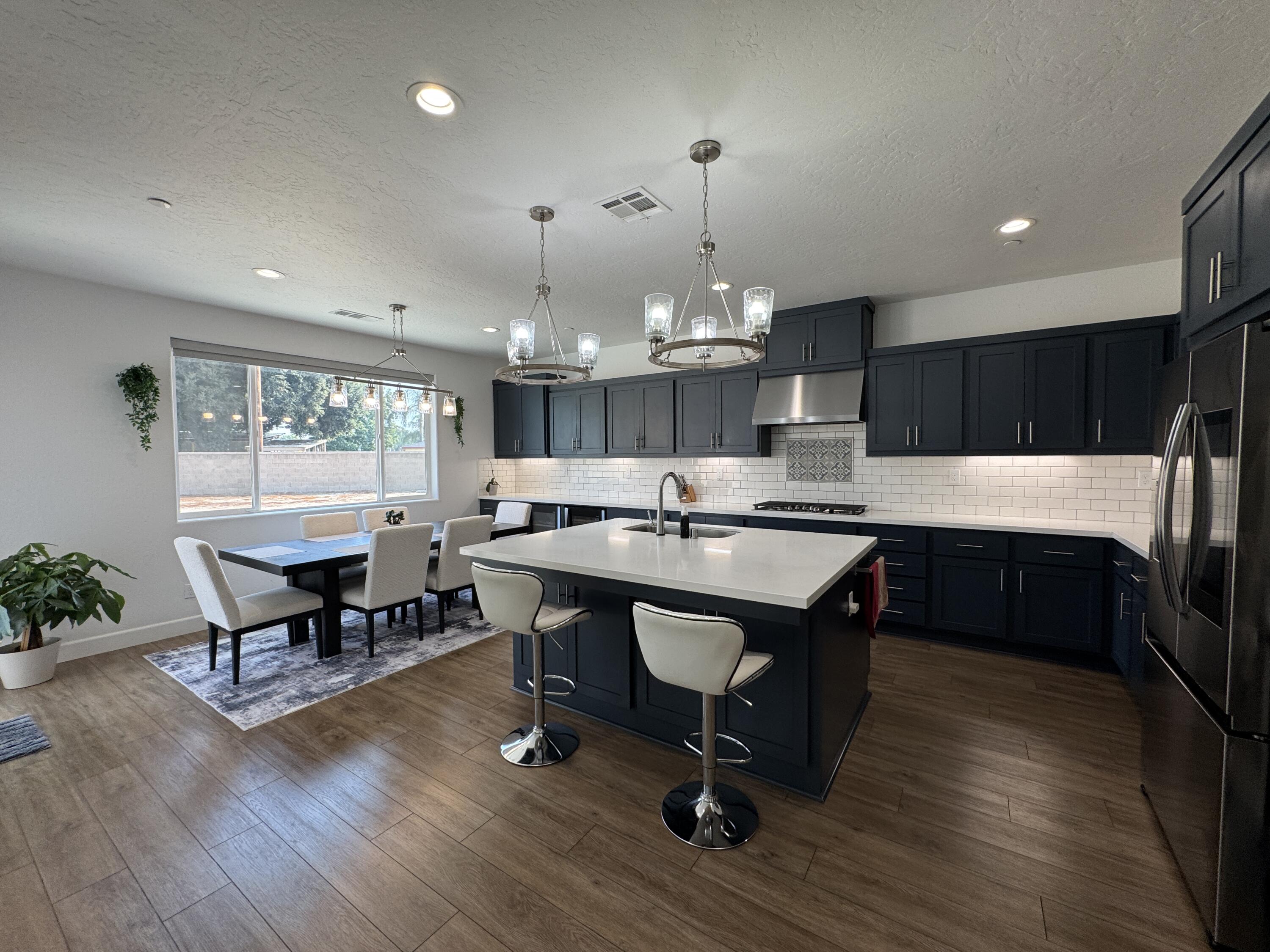 176 N Ocean Ct, Tulare, CA 93274