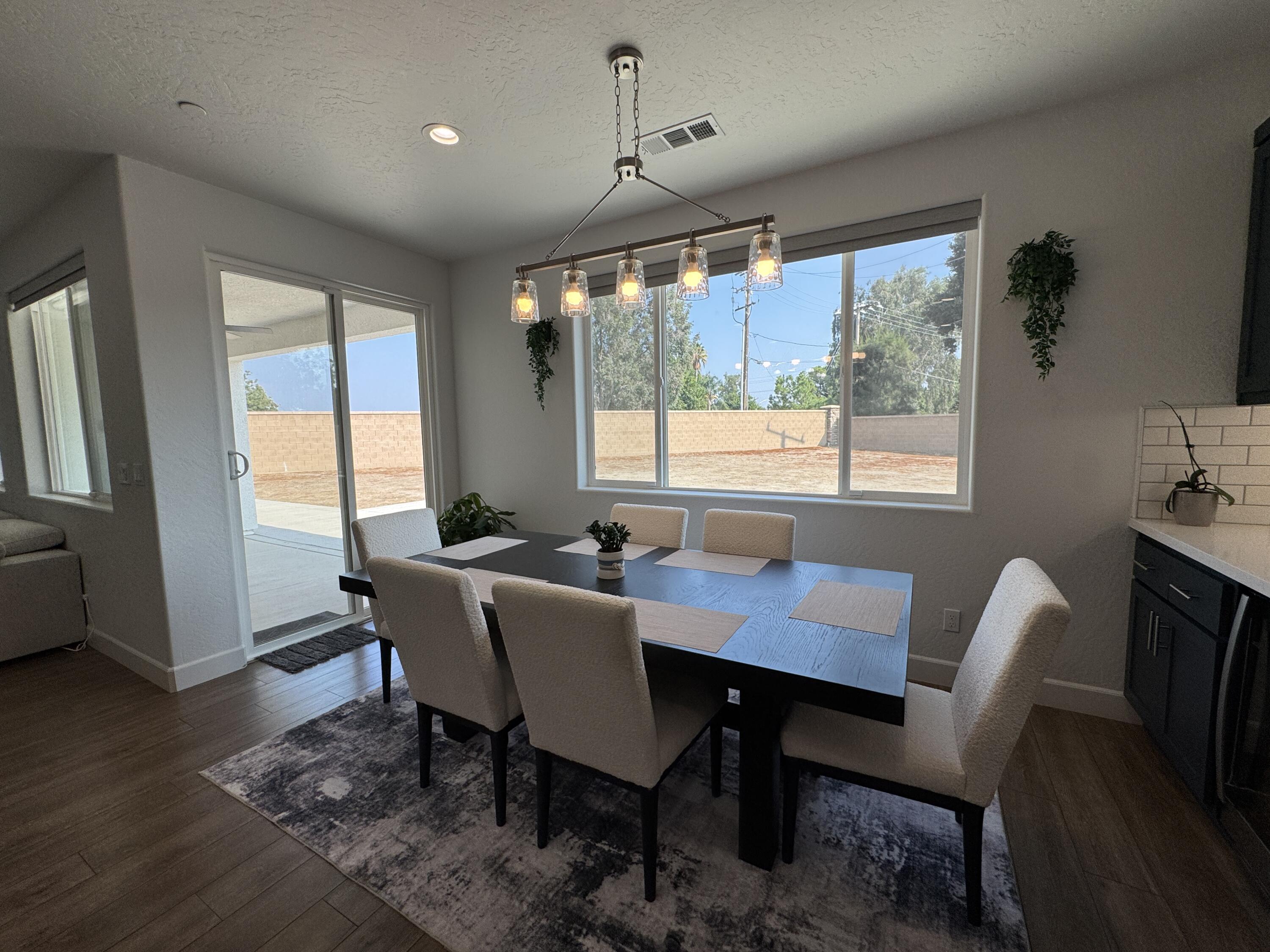 176 N Ocean Ct, Tulare, CA 93274