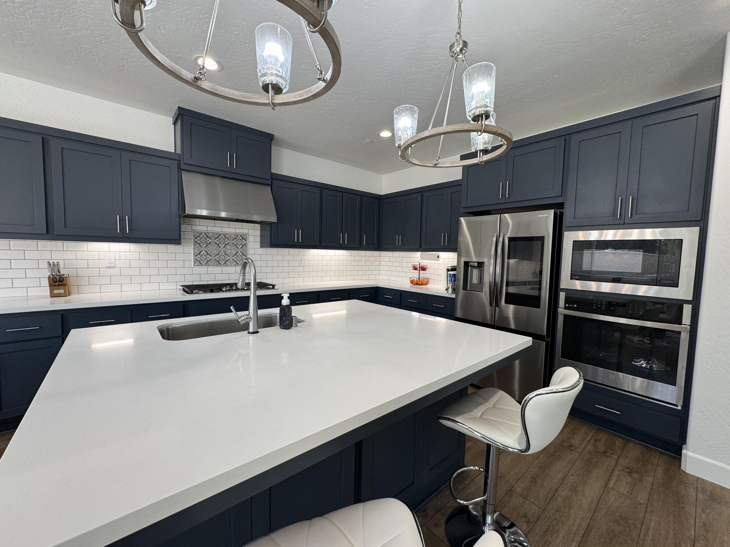 176 N Ocean Ct, Tulare, CA 93274