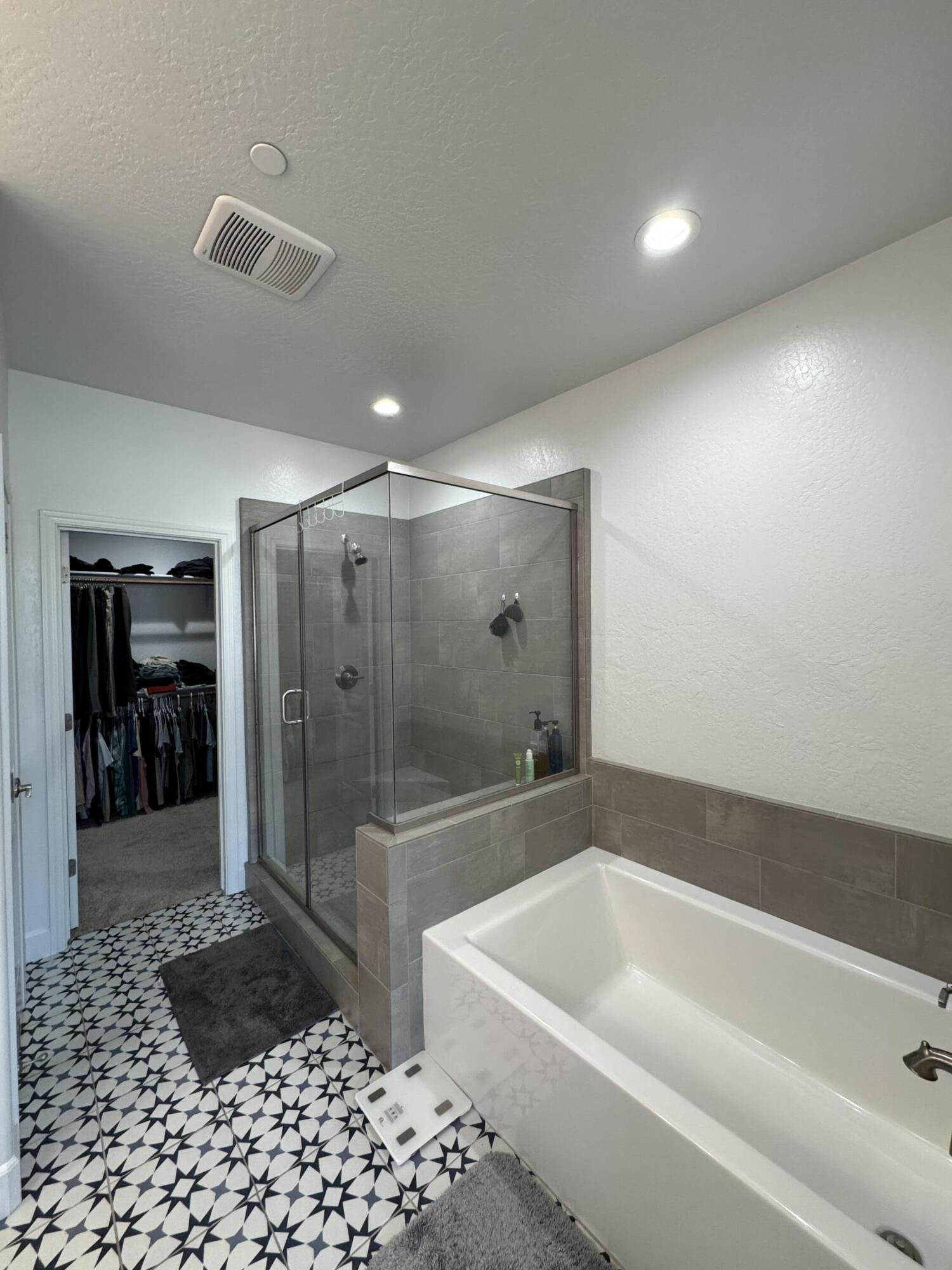 176 N Ocean Ct, Tulare, CA 93274