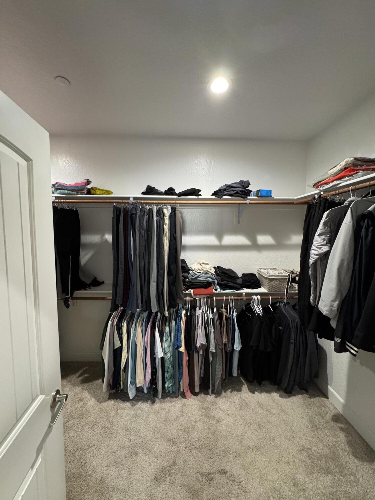 176 N Ocean Ct, Tulare, CA 93274