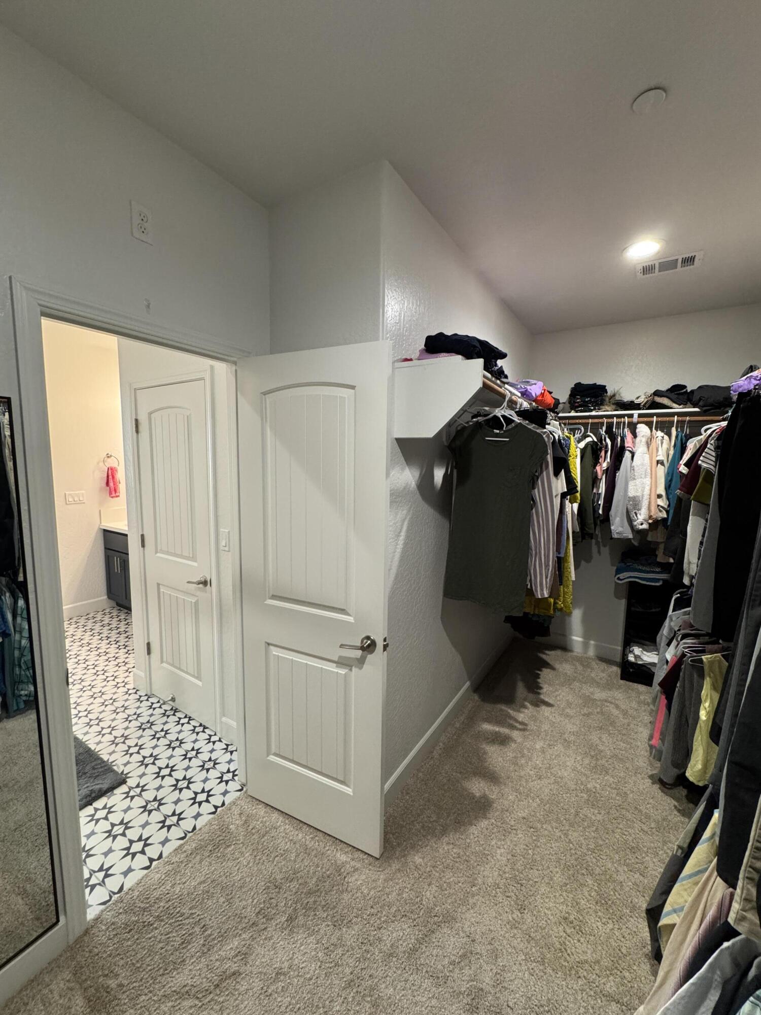 176 N Ocean Ct, Tulare, CA 93274