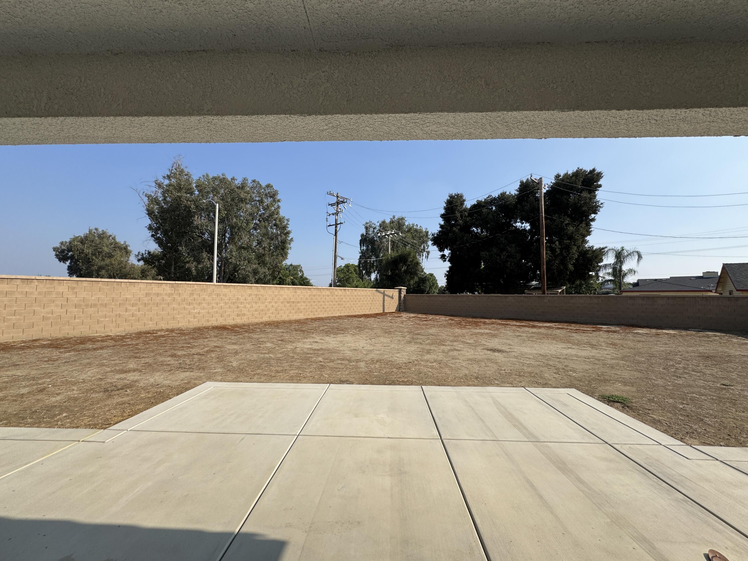 176 N Ocean Ct, Tulare, CA 93274