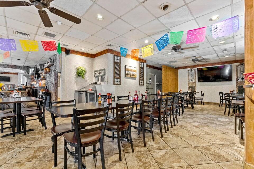 200 N J St, Tulare, CA 93274