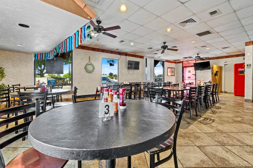 200 N J St, Tulare, CA 93274