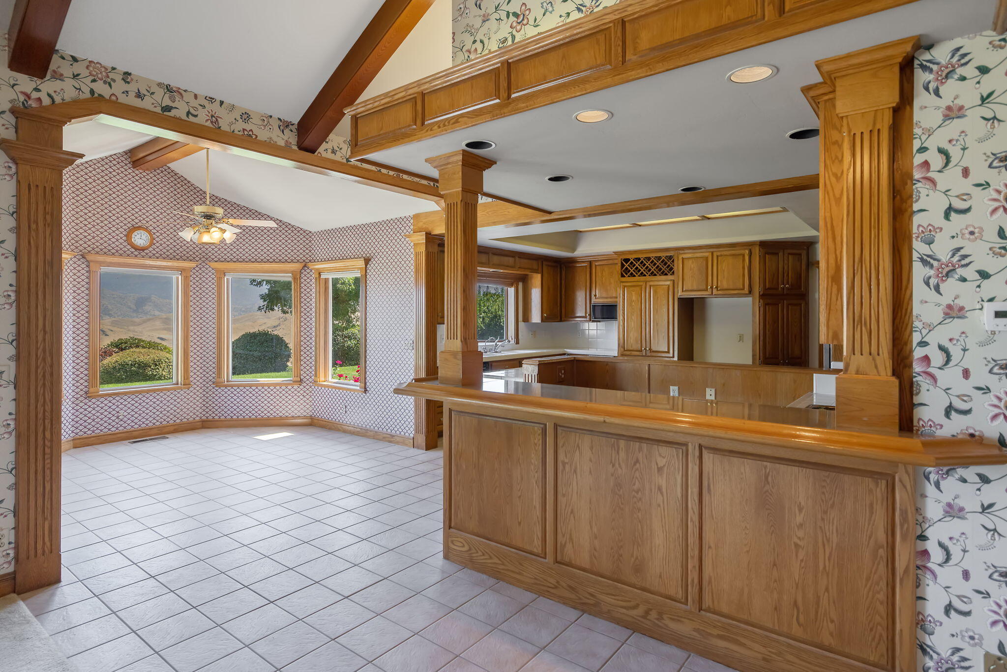 315 Valley View Dr, Exeter, CA 93221