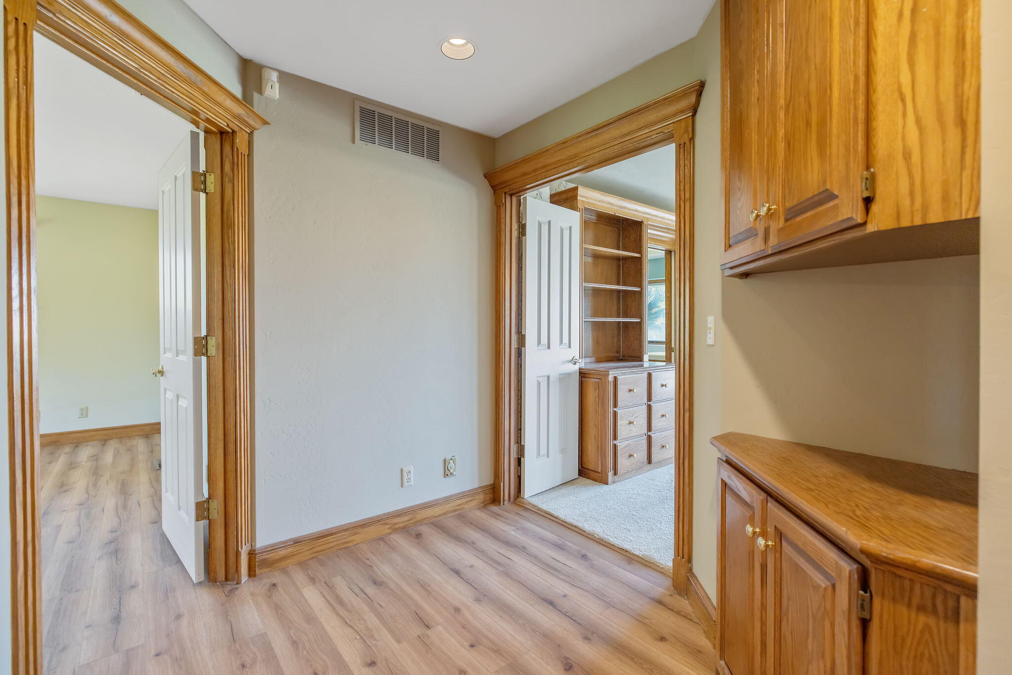 315 Valley View Dr, Exeter, CA 93221