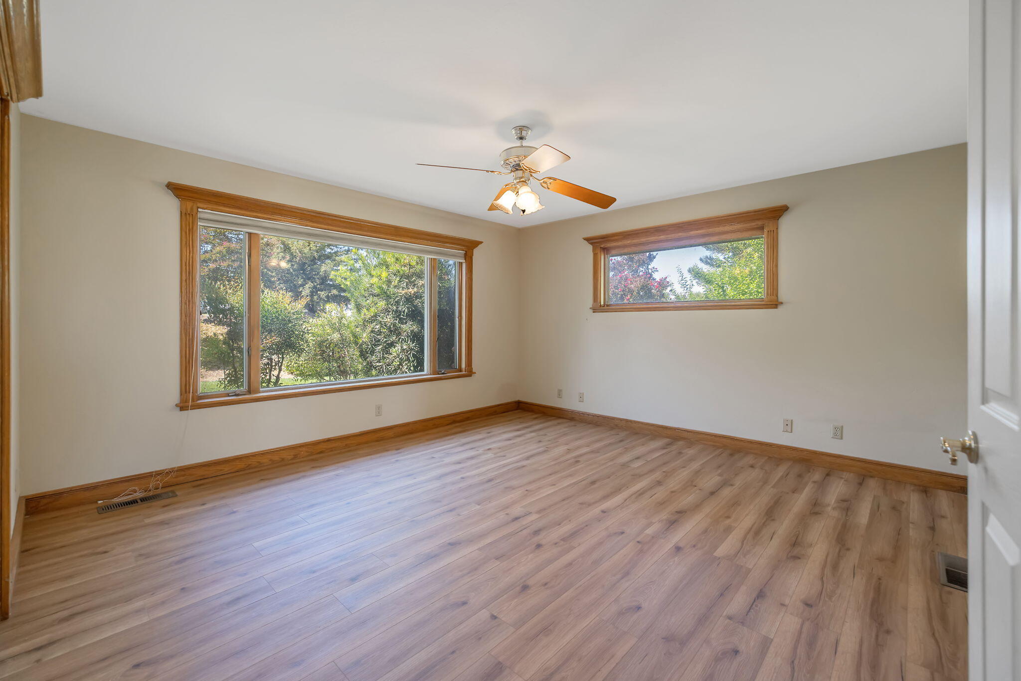 315 Valley View Dr, Exeter, CA 93221