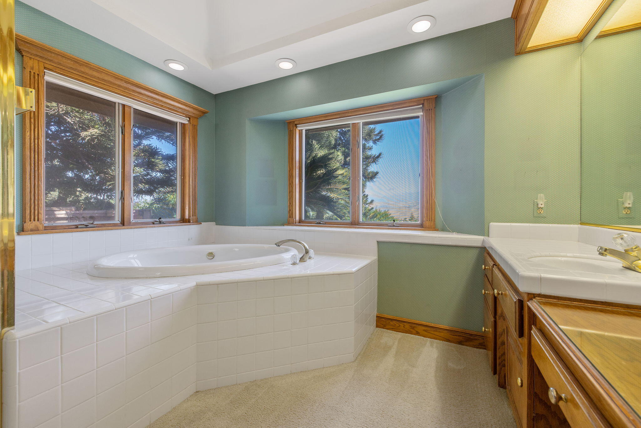 315 Valley View Dr, Exeter, CA 93221