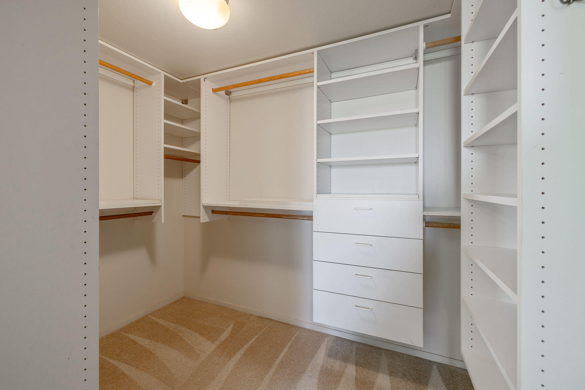 315 Valley View Dr, Exeter, CA 93221