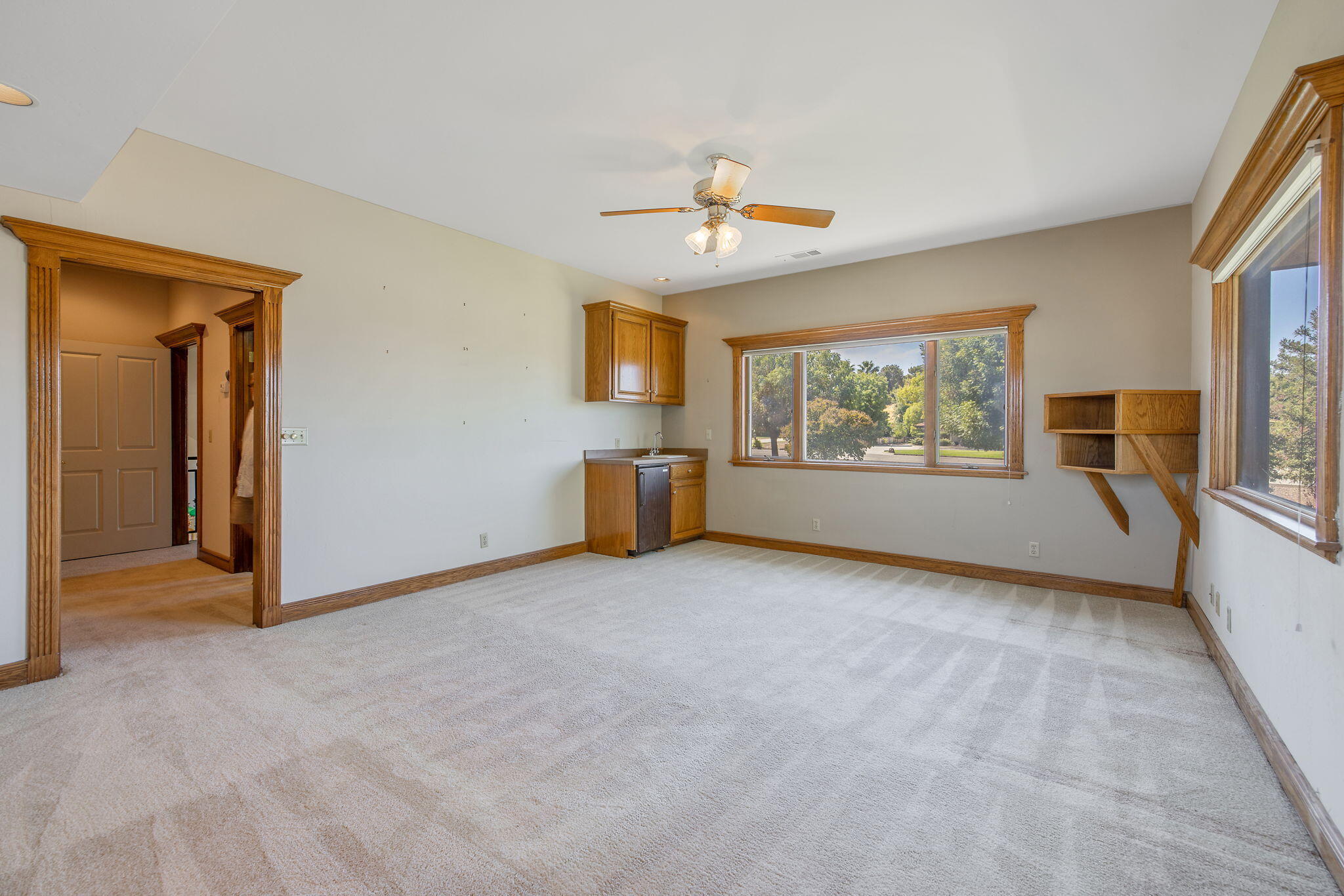 315 Valley View Dr, Exeter, CA 93221