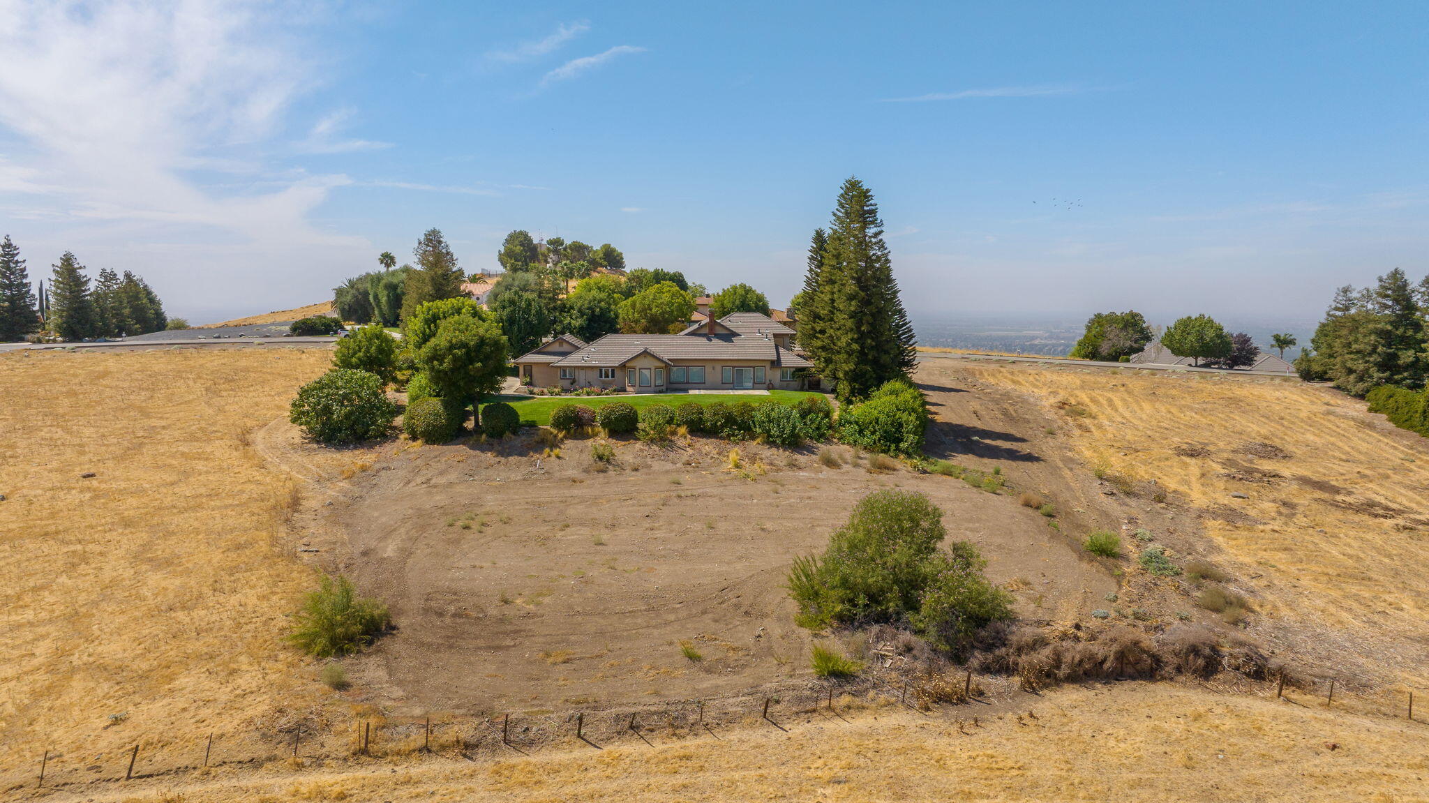 315 Valley View Dr, Exeter, CA 93221