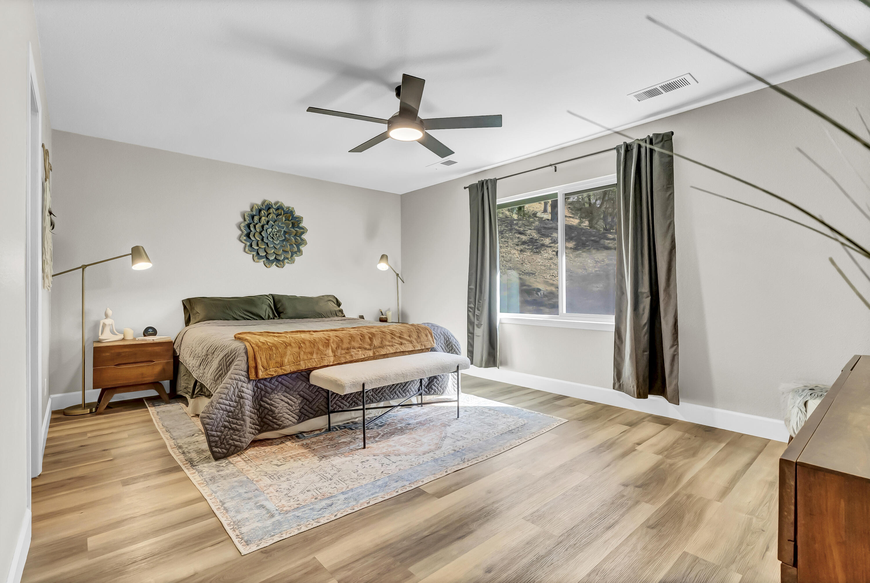 42076 Black Oak Dr, Three Rivers, CA 93271