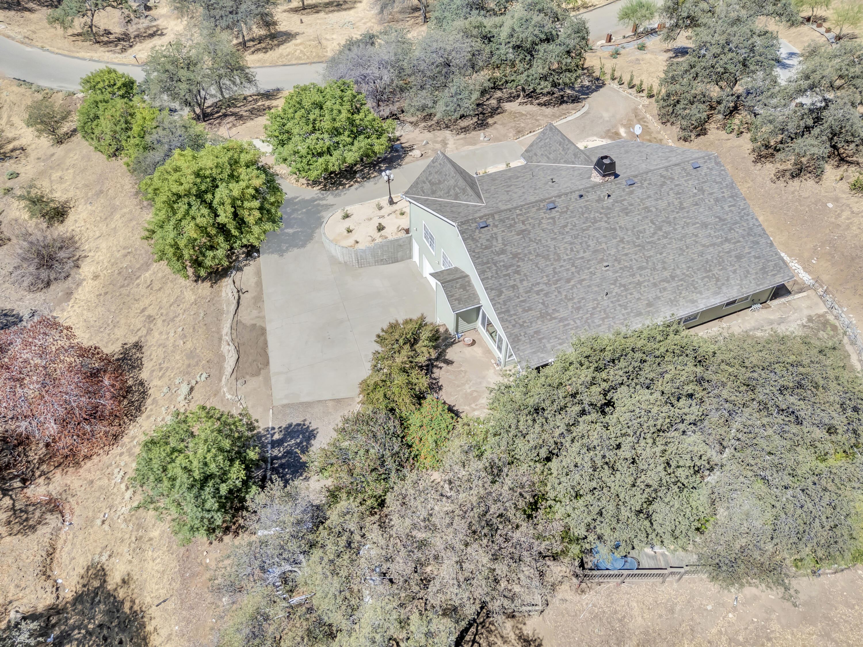 42076 Black Oak Dr, Three Rivers, CA 93271