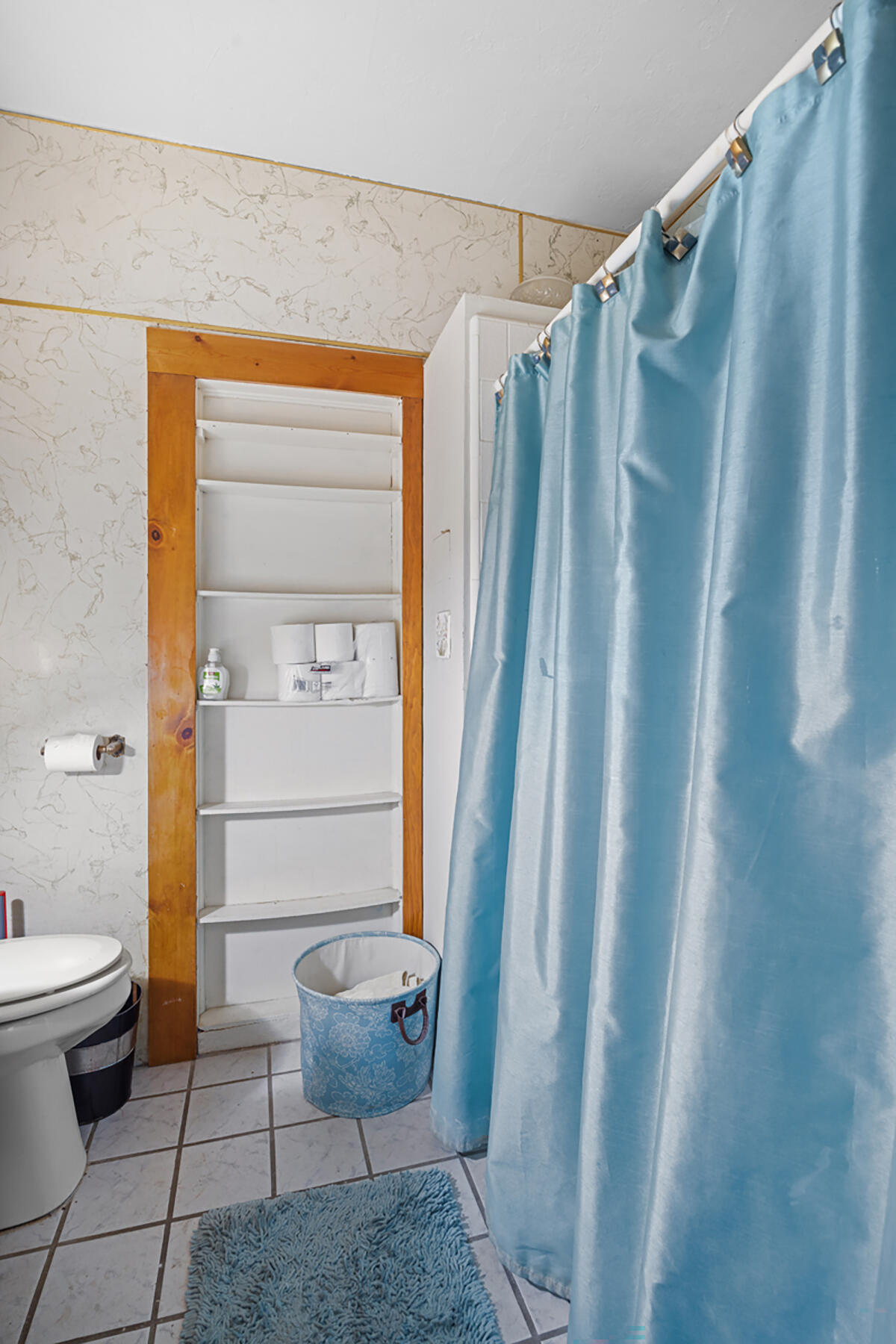 517 N Westwood Ave, Lindsay, CA 93247