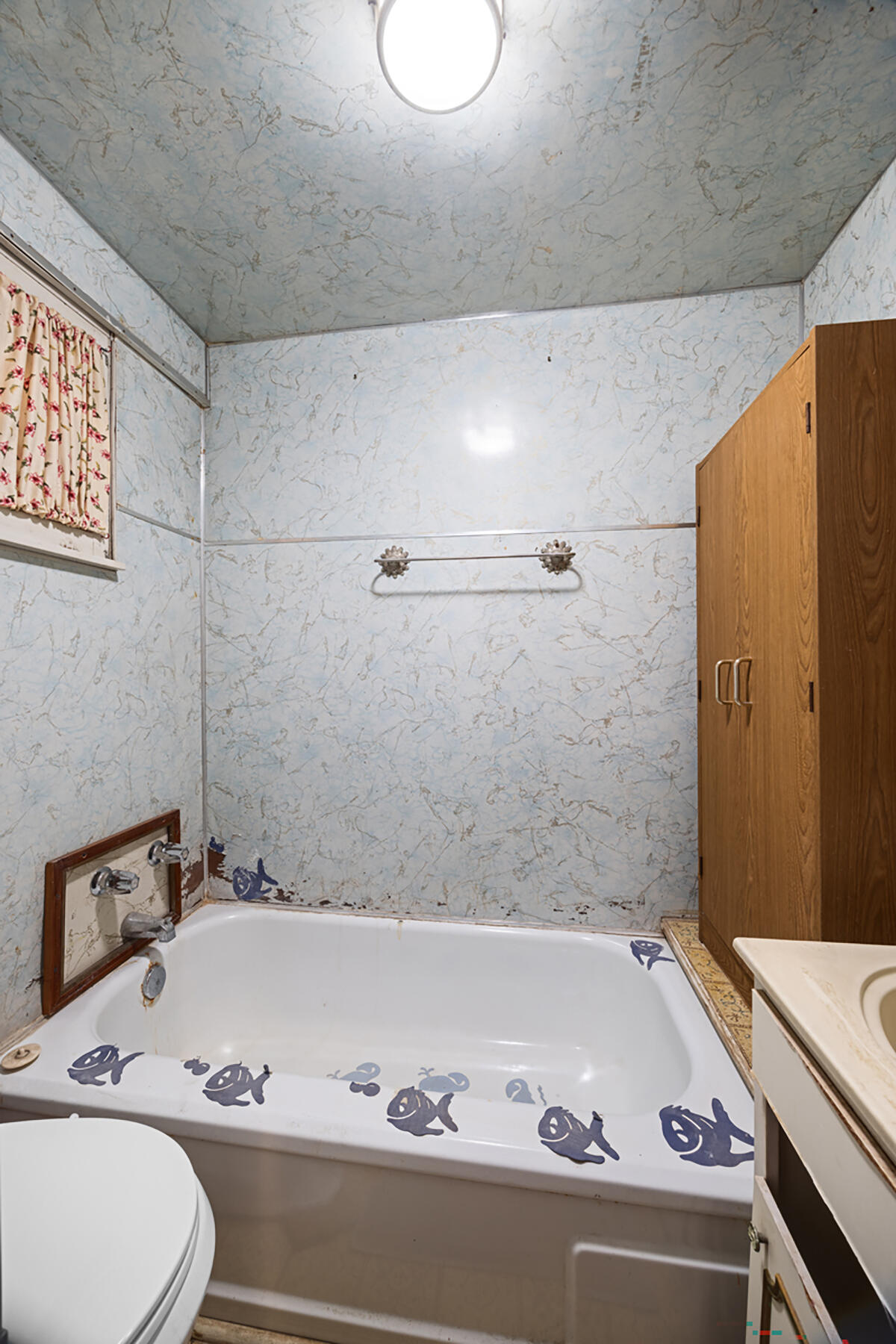 517 N Westwood Ave, Lindsay, CA 93247