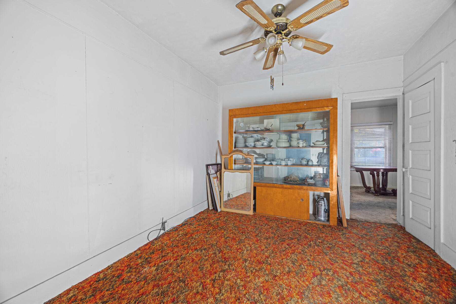 517 N Westwood Ave, Lindsay, CA 93247