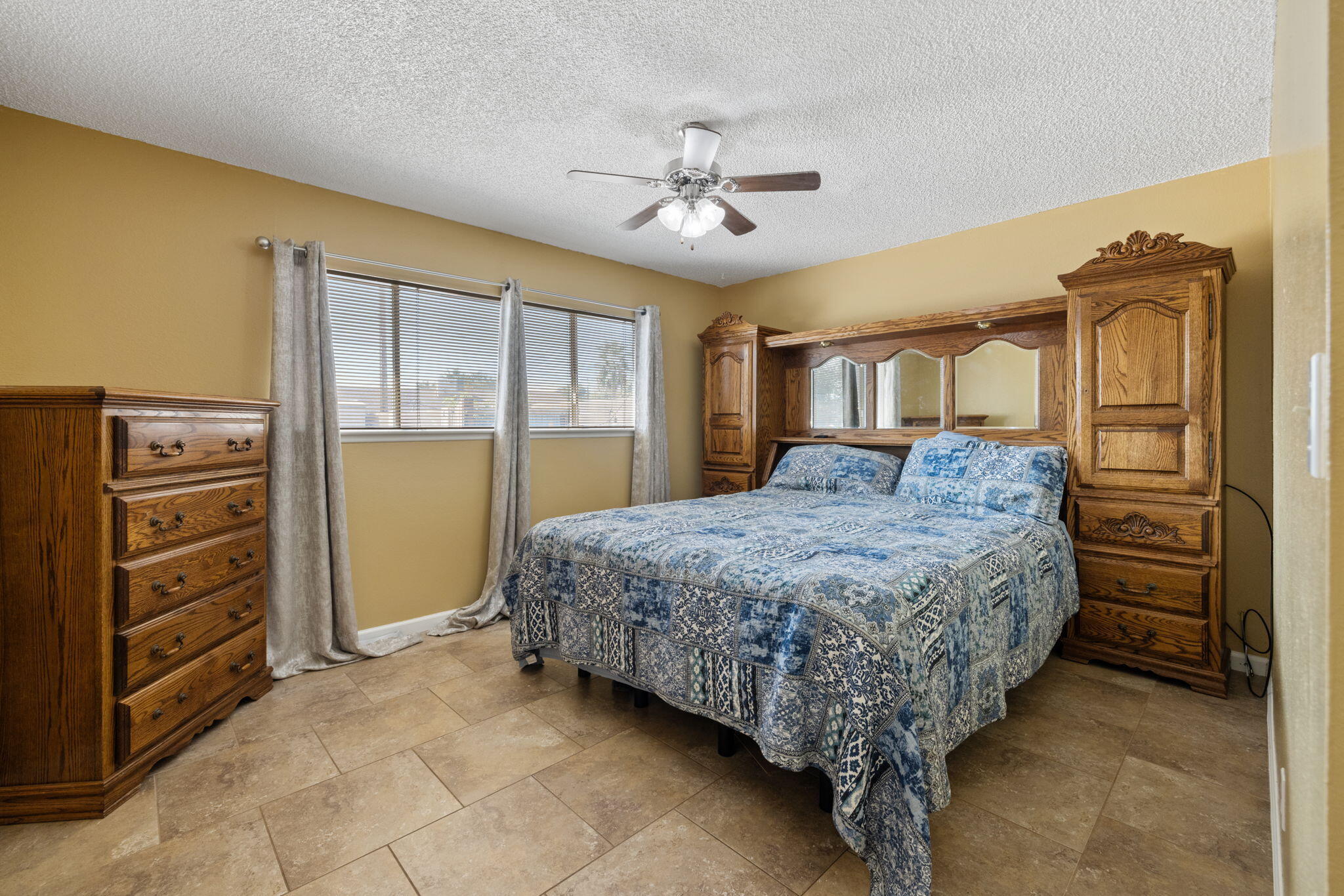 2234 Carter Way, Hanford, CA 93230