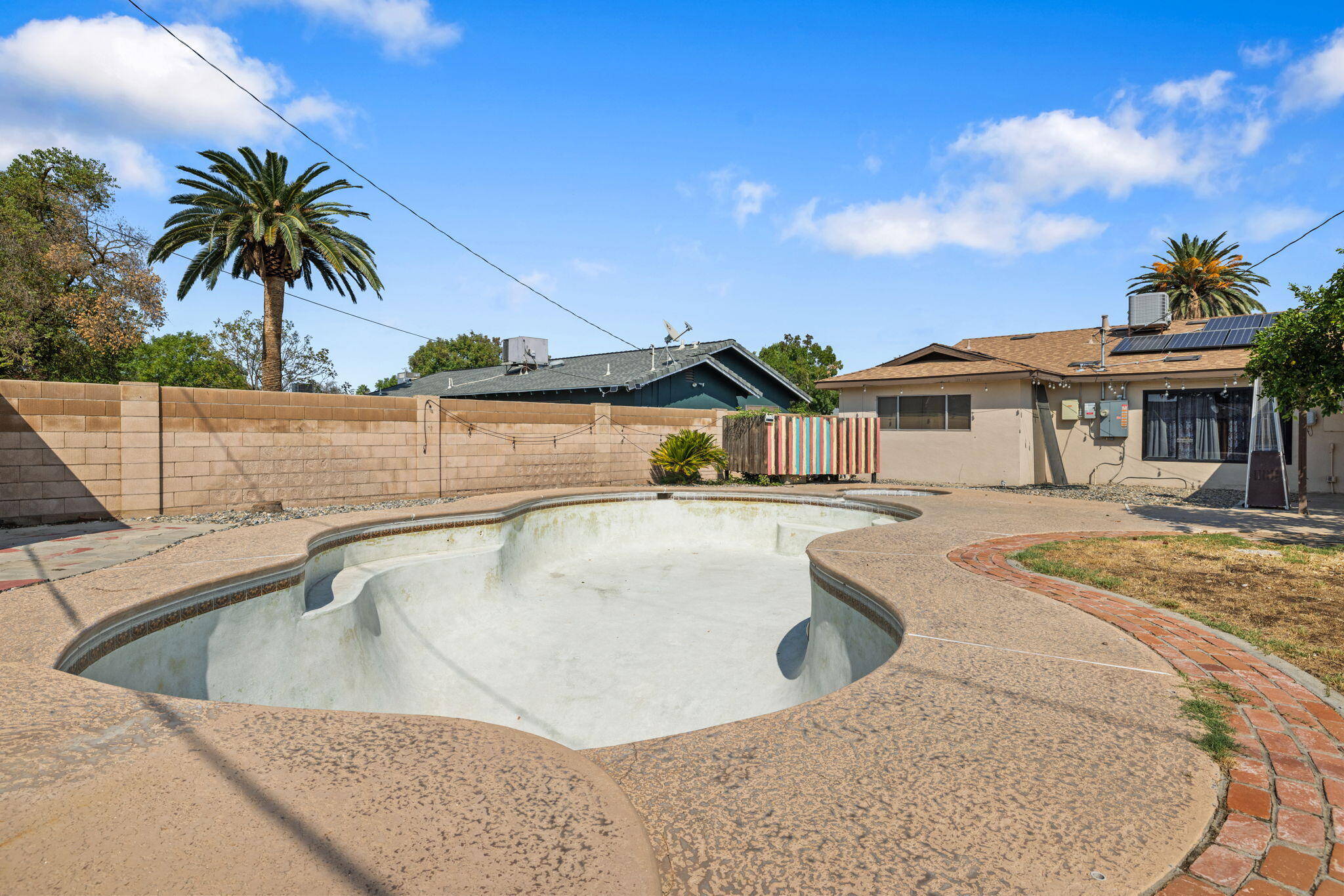 2234 Carter Way, Hanford, CA 93230