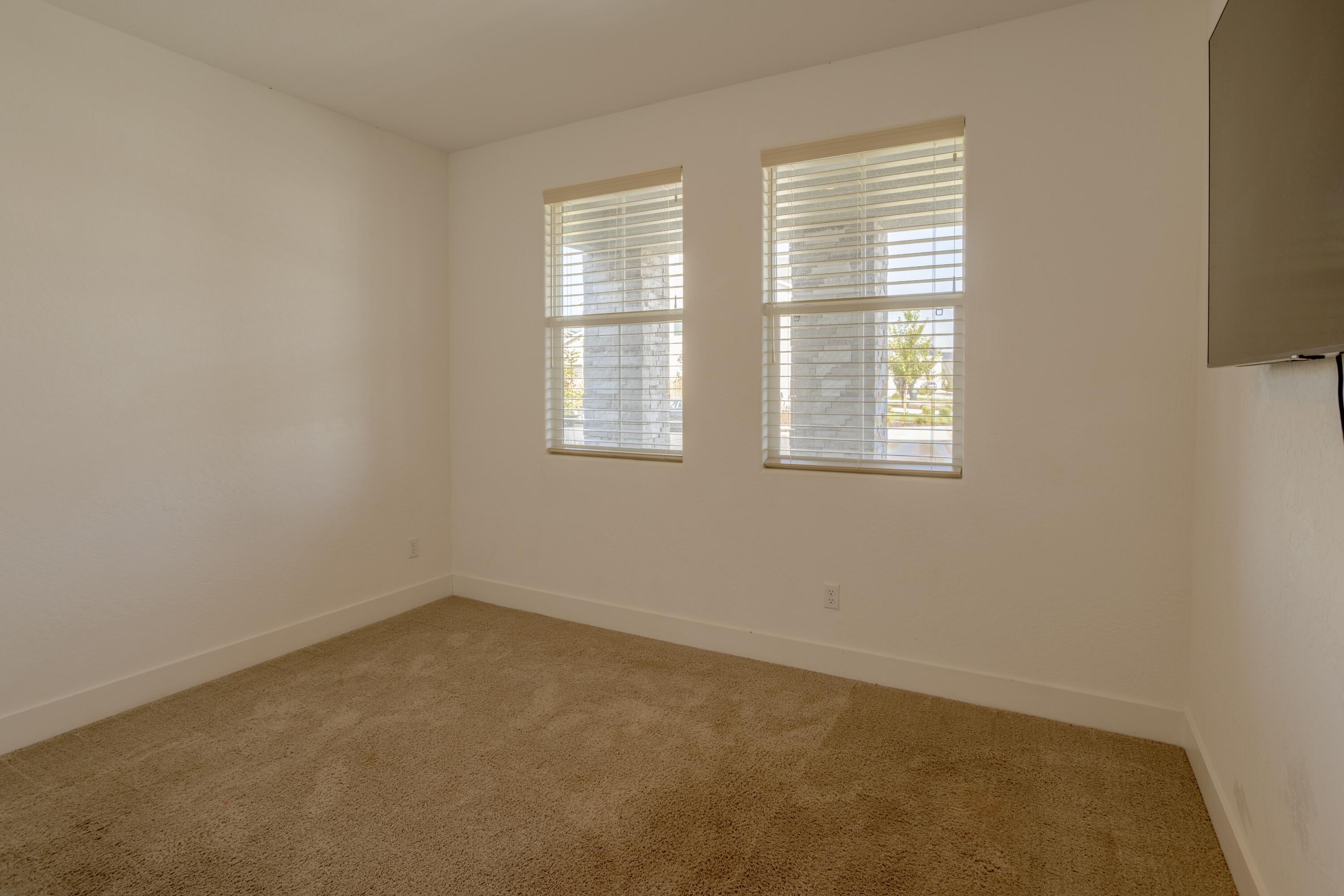 145 E Taylor Ave, Visalia, CA 93291